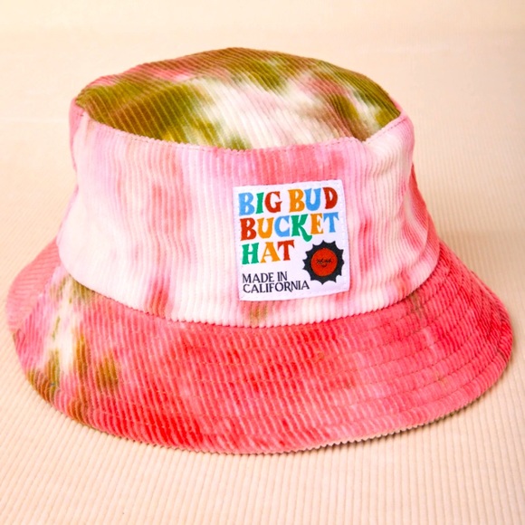 Big Bud Press Accessories - BIG BUD PRESS -trade- Tie-Dye Bucket Hat in Pink / Olive✨🌸🌿 NWOT
